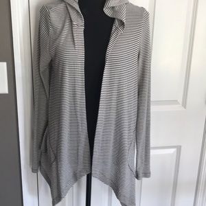 Open front light jacket